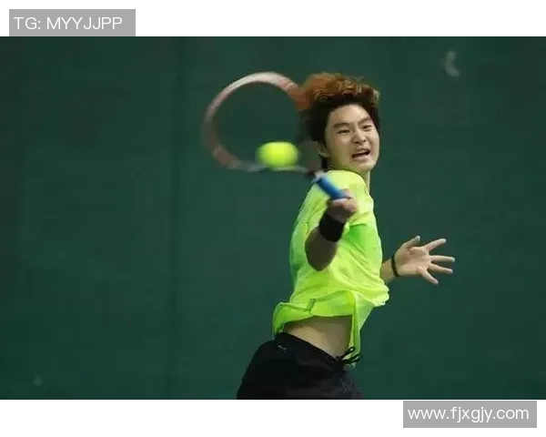 杭州网球队中路突破解析：如何在网球赛场上实现战术创新与团队协作