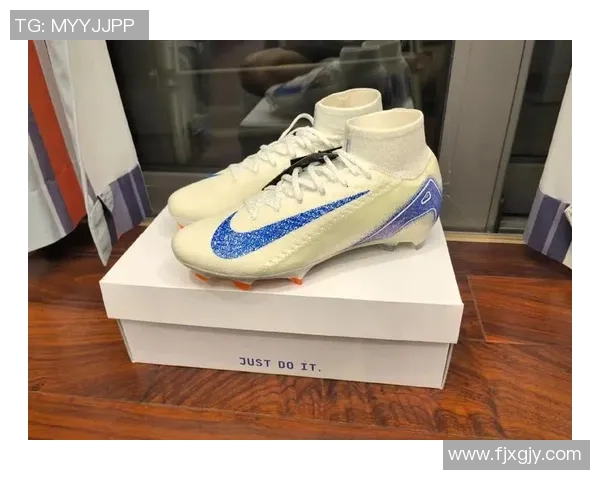 足球明星如何挑选合适的足球鞋以提升比赛表现和舒适度